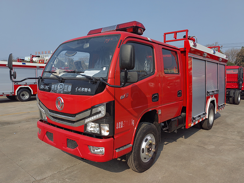 東風(fēng) 2.5 噸泡沫消防車(chē)
